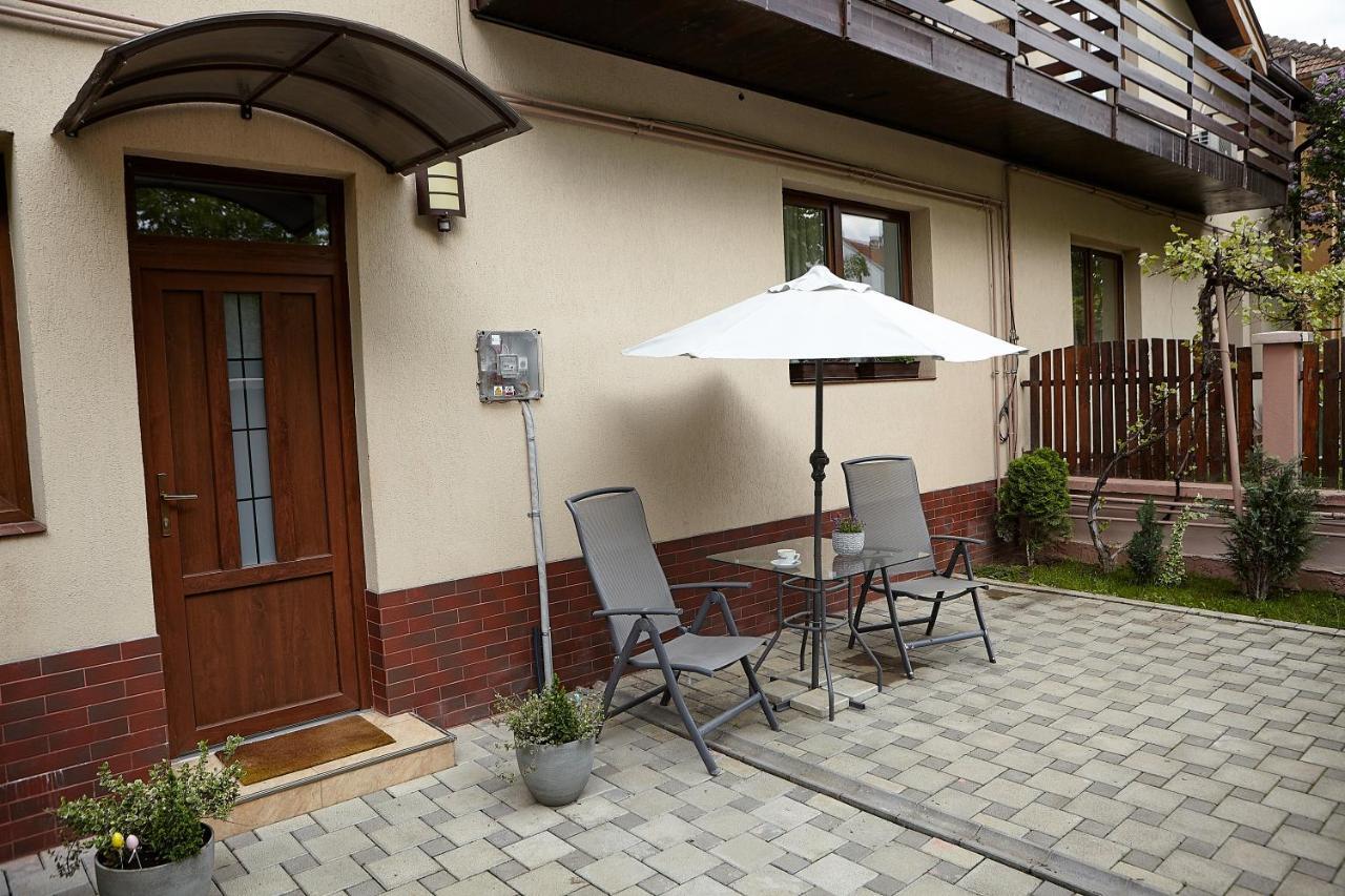 Apartament Rozelor Брашов Экстерьер фото