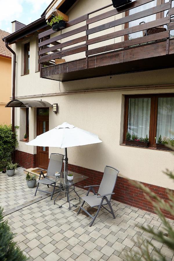 Apartament Rozelor Брашов Экстерьер фото